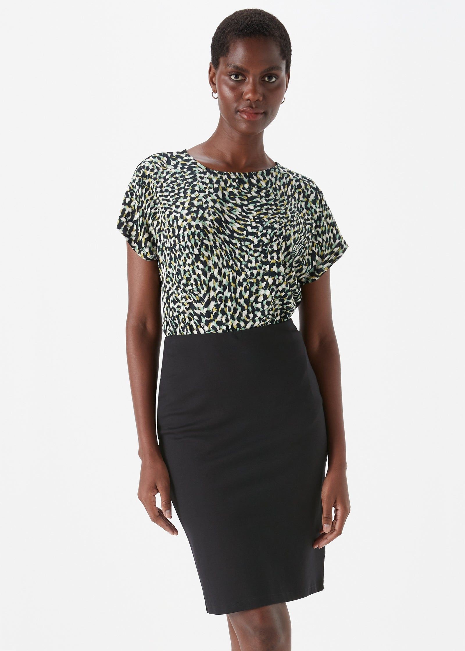 Buy Et Vous Ponte Skirt-Black-20 Online in Oman bfab